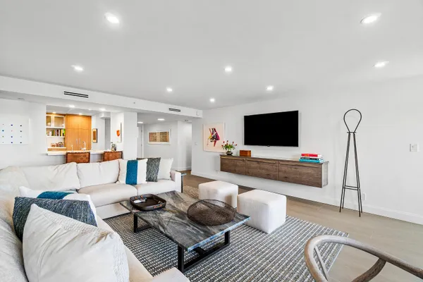 $8,000 | 3420 South Ocean Boulevard, Unit 14X, Highland Beach, FL 33487