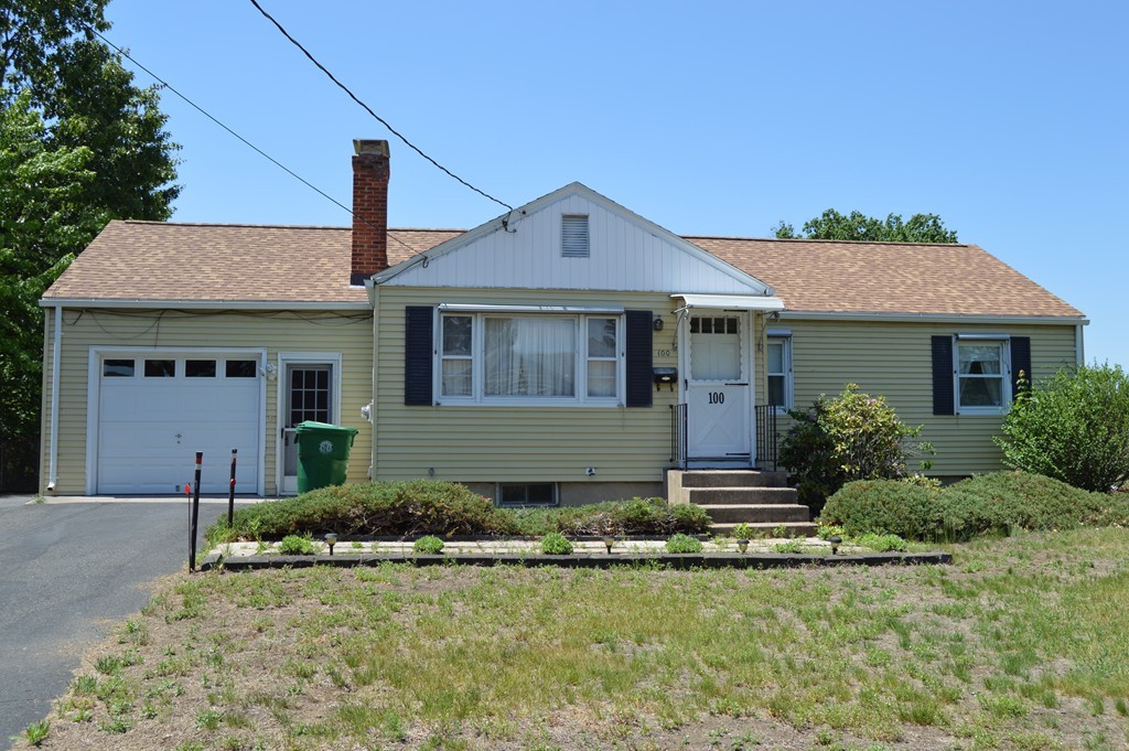 100 Mandalay Road Chicopee, MA 01020 - Photo 2 of 19 Gallery Image 2