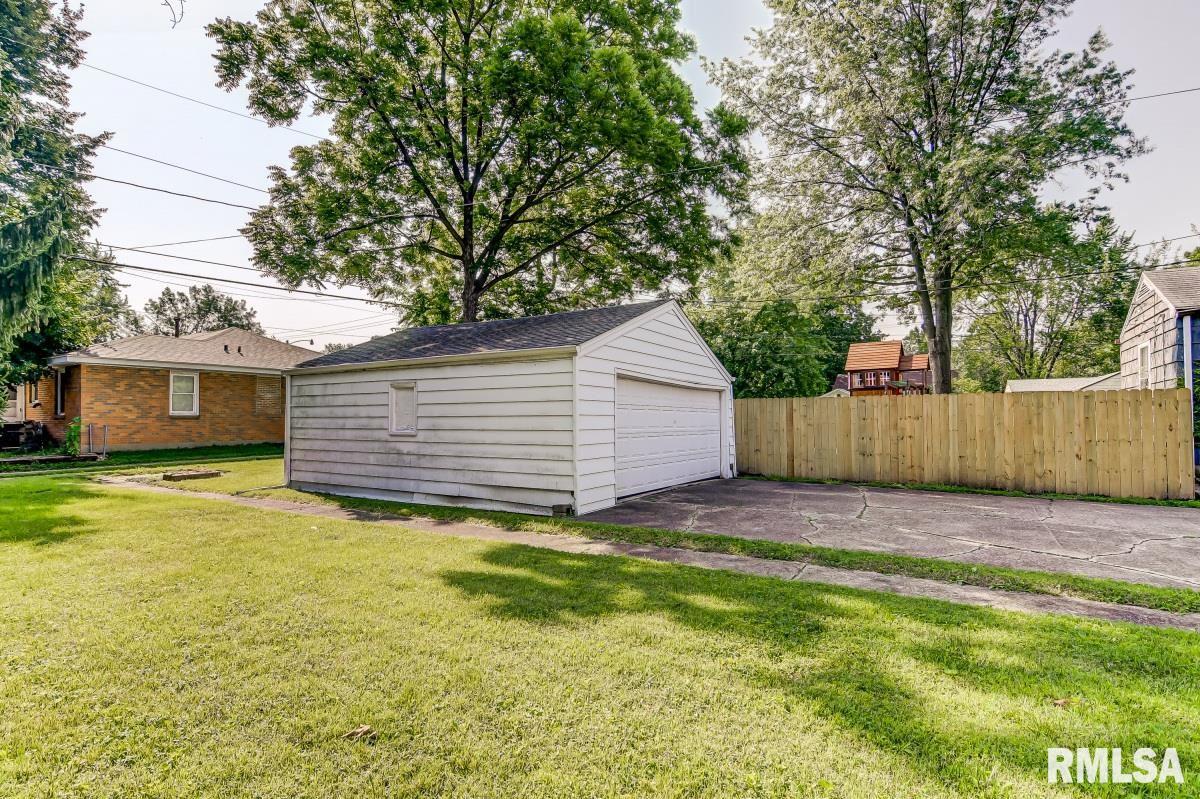 2536 South Walnut Street Springfield, IL 62704 - Photo 23 of 27