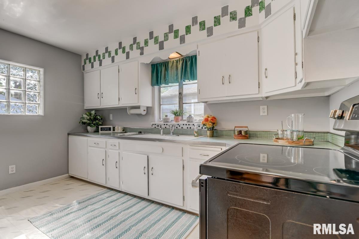 2536 South Walnut Street Springfield, IL 62704 - Photo 6 of 27