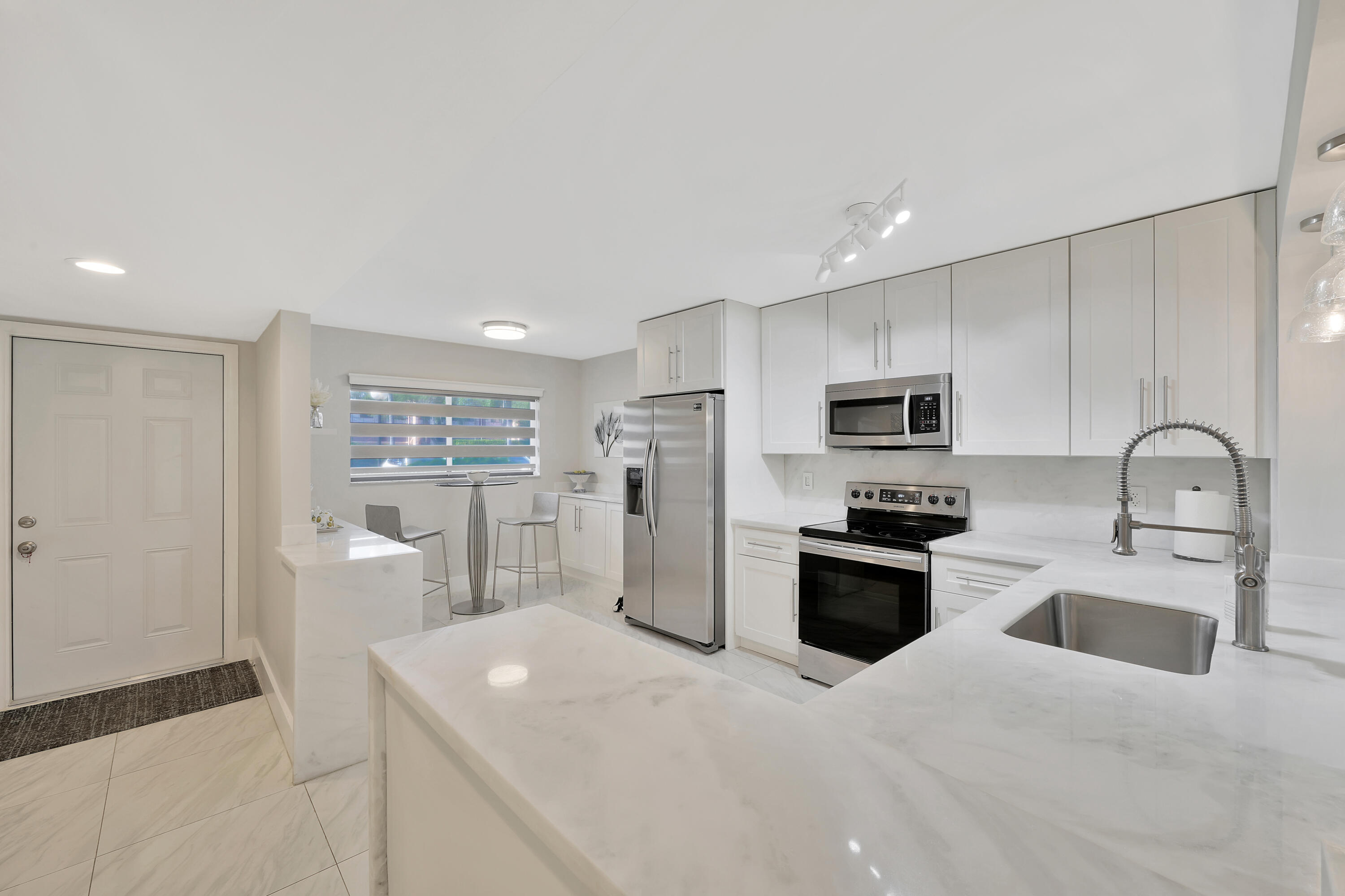 15074 Witney Road, Unit 111 Delray Beach, FL 33484 - Photo 2 of 40 Kitchen (31)