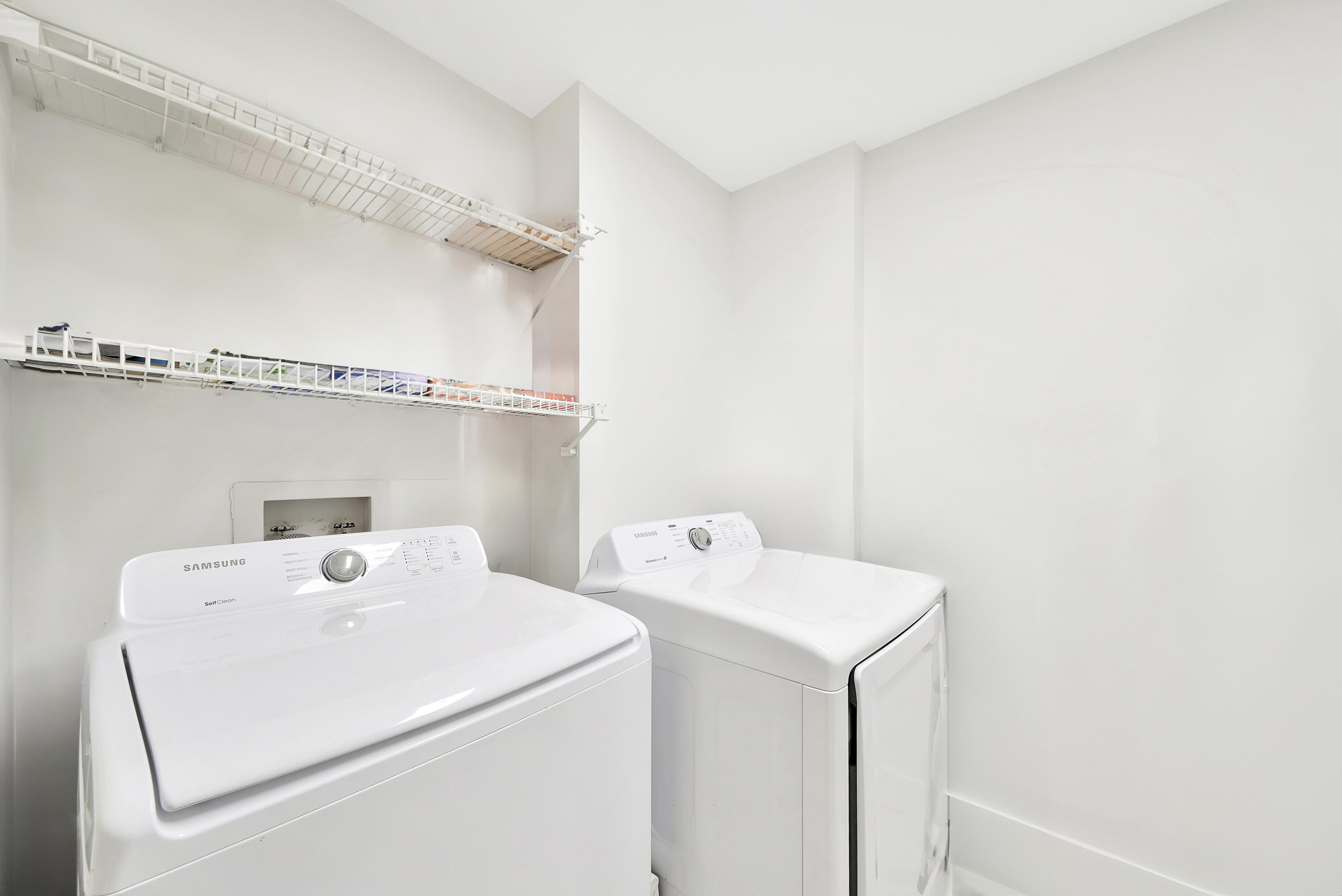 15074 Witney Road, Unit 111 Delray Beach, FL 33484 - Photo 29 of 40 Laundry Room (2) (1)