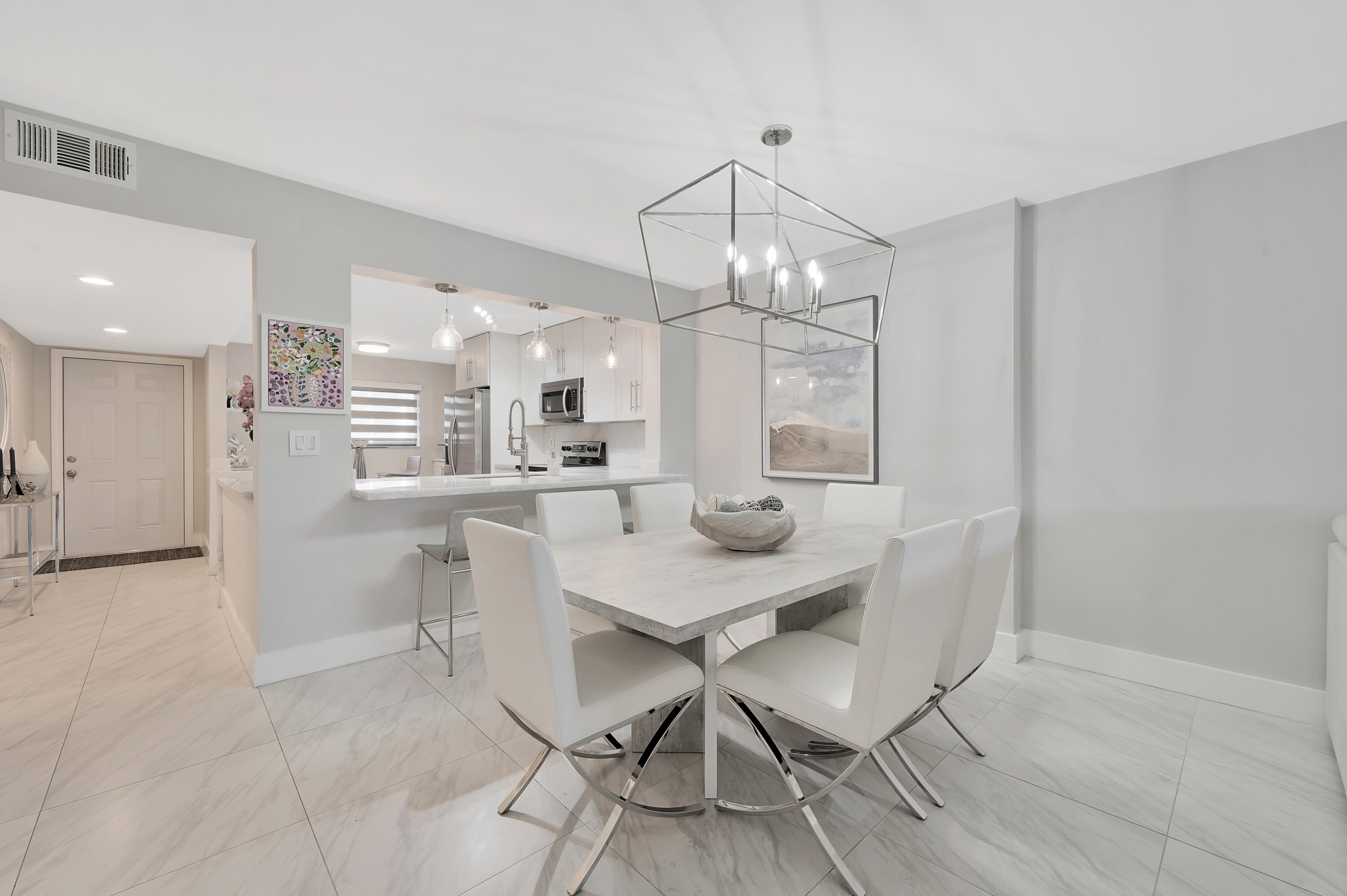 15074 Witney Road, Unit 111 Delray Beach, FL 33484 - Photo 5 of 40 Dining Area (1)