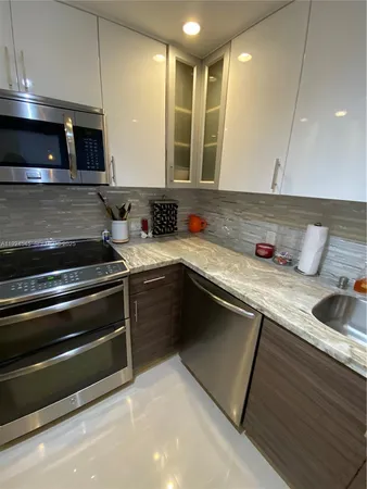 $2,900 | 1500 South Ocean Drive, Unit 16J, Hollywood, FL 33019