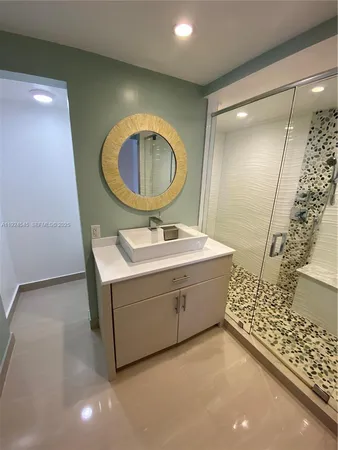 $2,900 | 1500 South Ocean Drive, Unit 16J, Hollywood, FL 33019