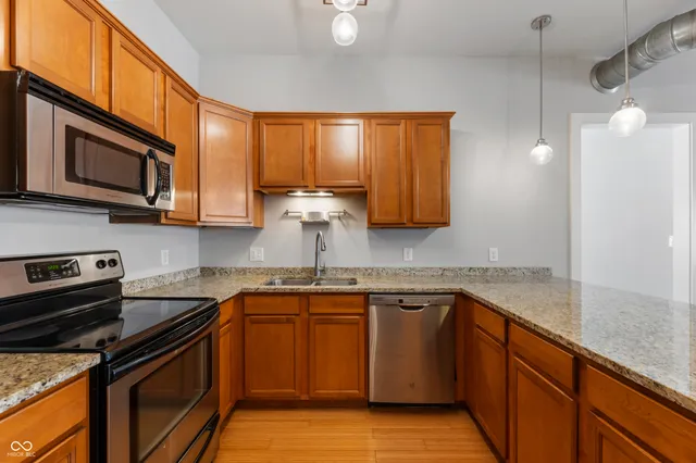 $299,900 | 721 East North Street, Unit 1C, Indianapolis, IN 46202