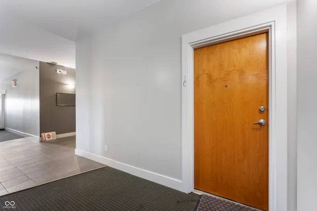 $299,900 | 721 East North Street, Unit 1C, Indianapolis, IN 46202