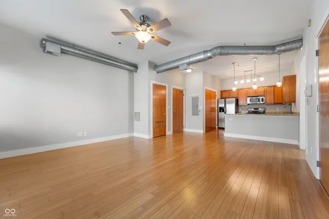 $299,900 | 721 East North Street, Unit 1C, Indianapolis, IN 46202