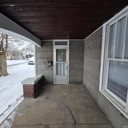 $103,500 | 1701 North Grand Avenue, Connersville, IN 47331