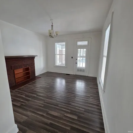 $103,500 | 1701 North Grand Avenue, Connersville, IN 47331