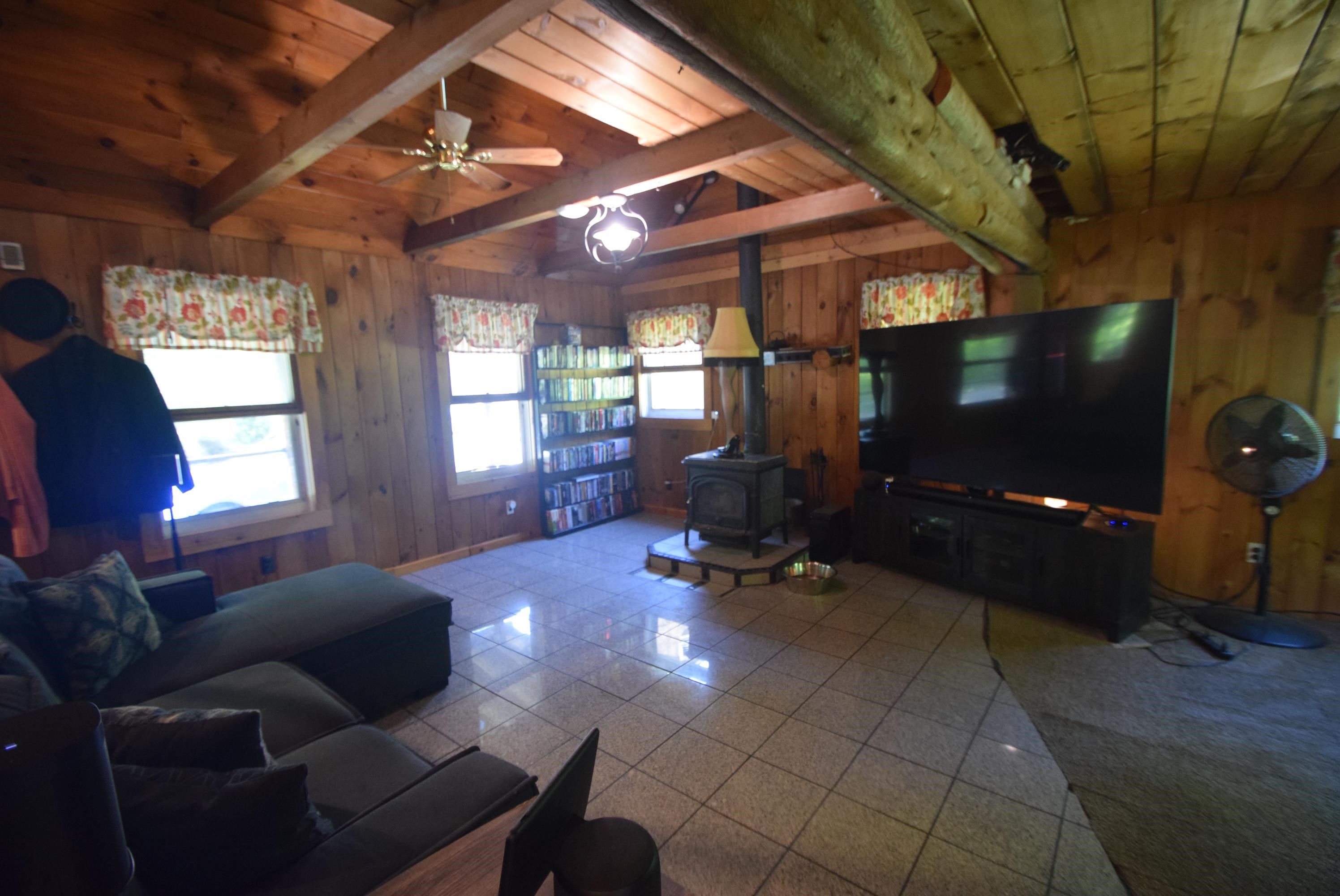 341 Island Pond Road Derry, NH 03038 - Photo 19 of 36