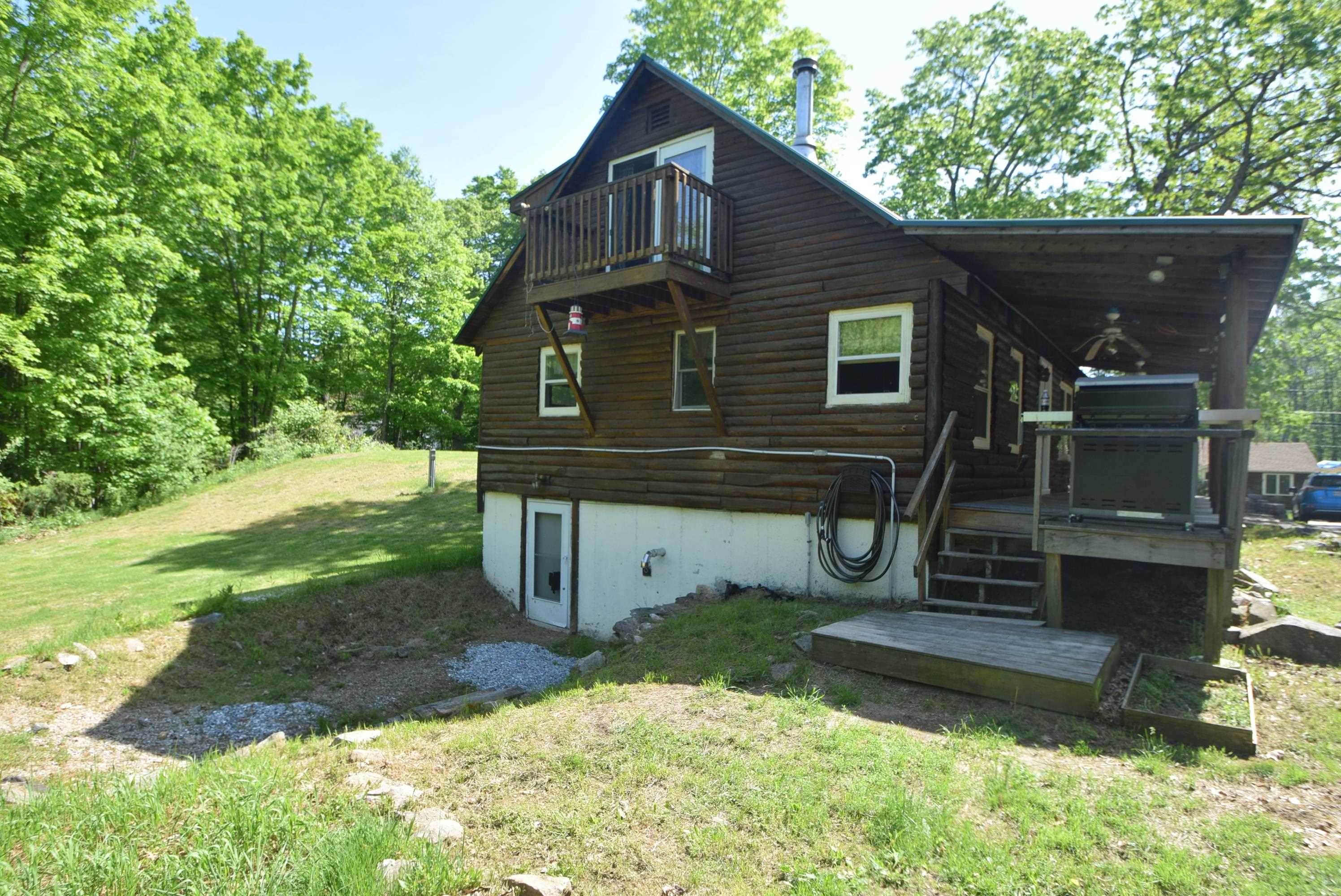 341 Island Pond Road Derry, NH 03038 - Photo 5 of 36