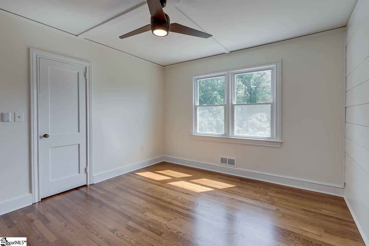 402 South Parker Road Greenville, SC 29609 - Photo 18 of 31