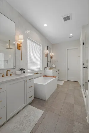 $599,900 | 5008 Grayson Way, Bryan, TX 77802