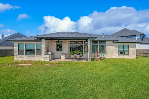 $599,900 | 5008 Grayson Way, Bryan, TX 77802