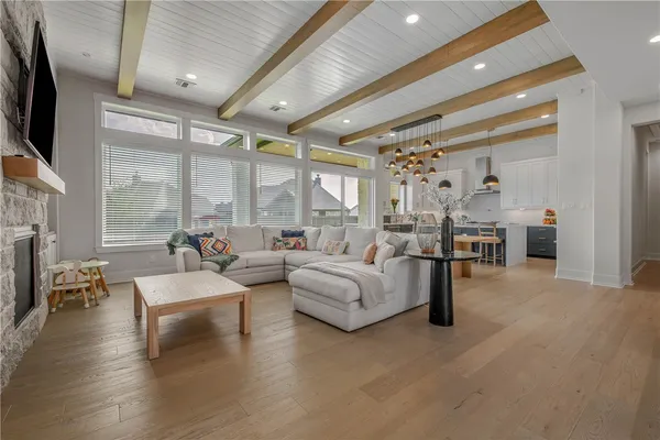 $599,900 | 5008 Grayson Way, Bryan, TX 77802