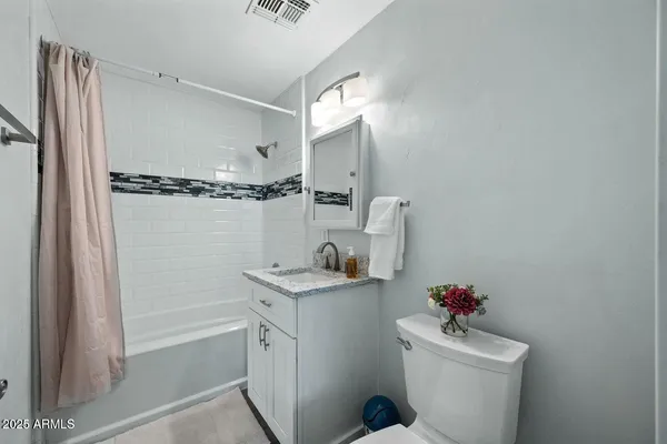 $529,000 | 8050 North 11th Place, Phoenix, AZ 85020