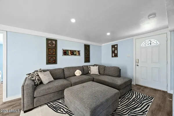 $529,000 | 8050 North 11th Place, Phoenix, AZ 85020