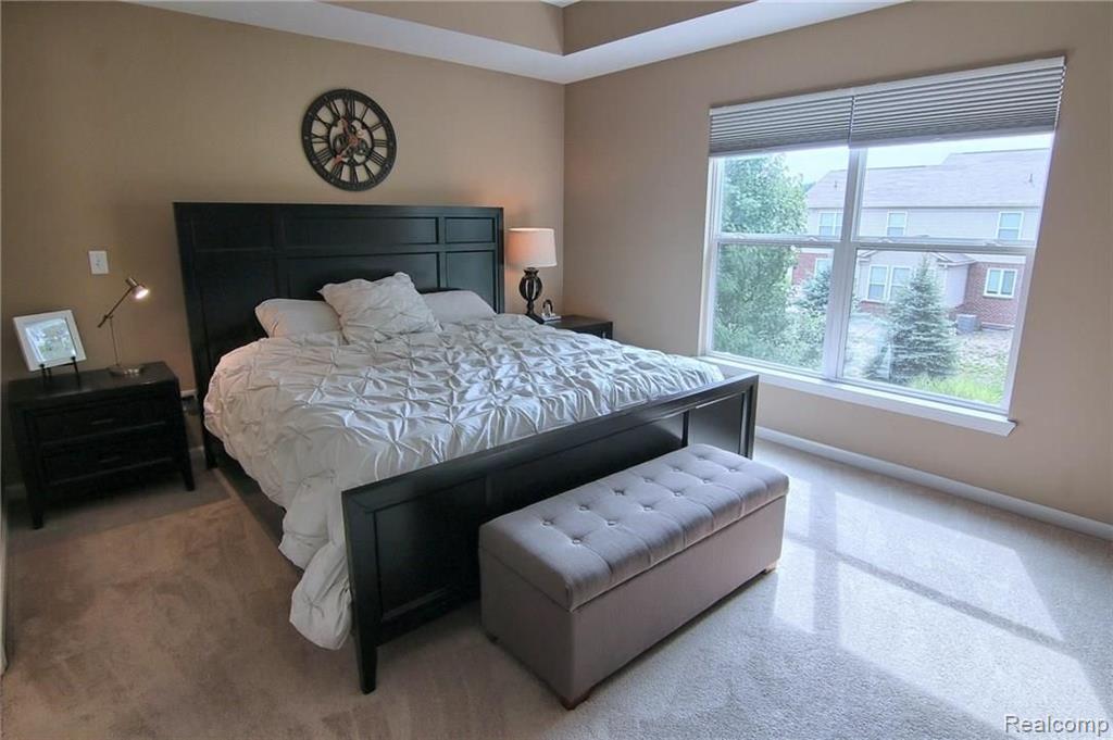 3558 Hogan Circle Rochester Hills, MI 48307 - Photo 3 of 30