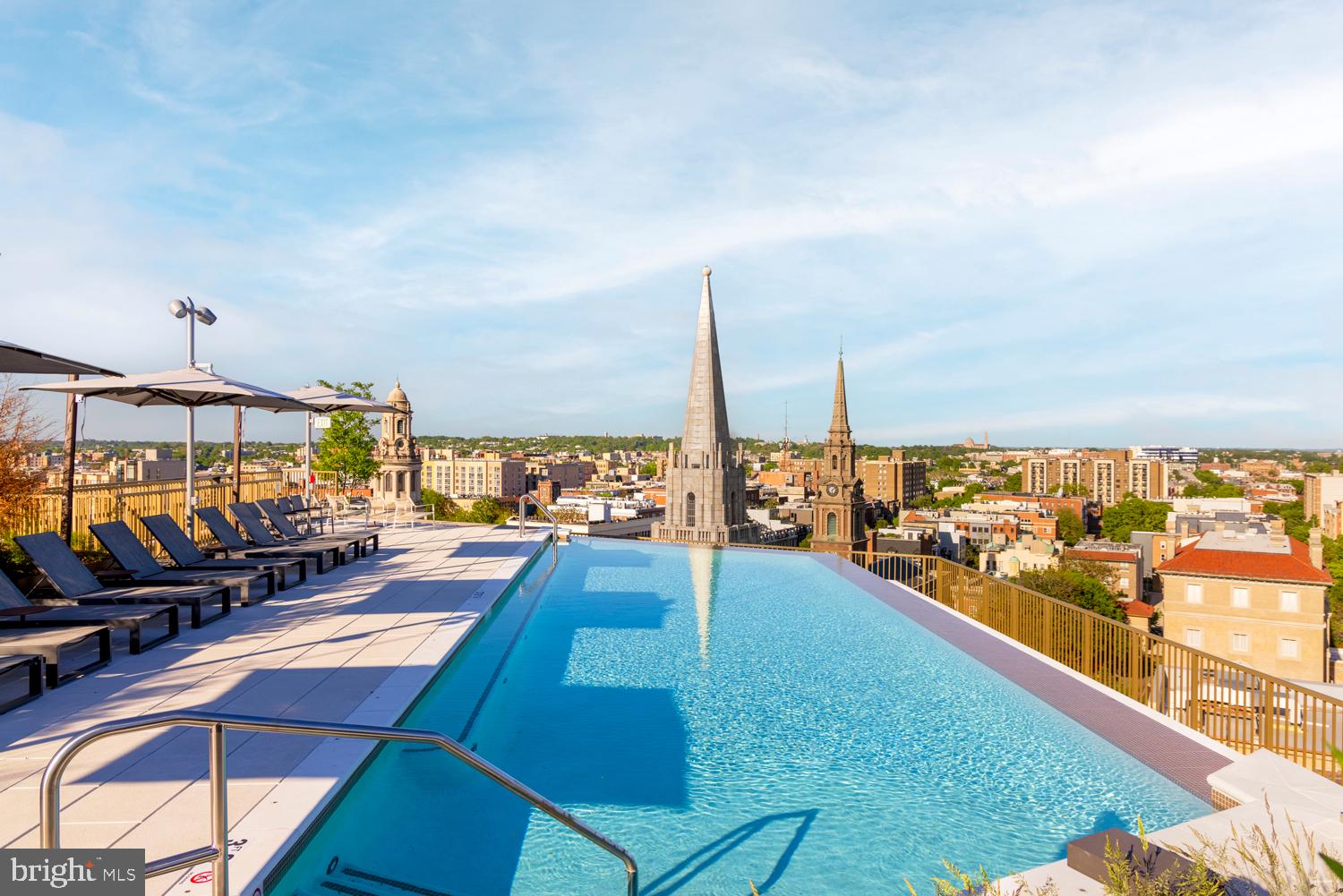 1630 Columbia Road Northwest, Unit 104 Washington, DC 20009 - Photo 17 of 23 Infinity pool