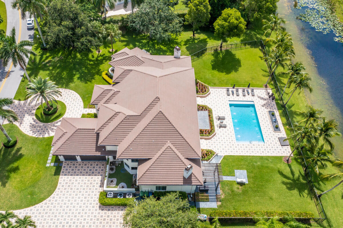3500 Windmill Ranch Road Weston, FL 33331 - Photo 19 of 34 18__front-b_3500WindmillRanchRdWeston-la