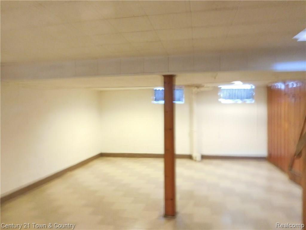 3914 West Thirteen Mile Road Royal Oak, MI 48073 - Photo 20 of 22