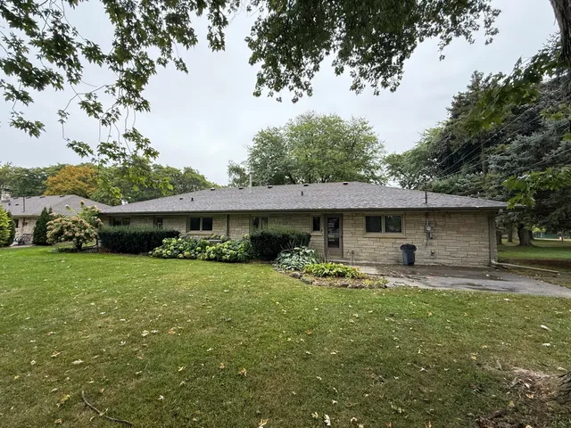 $6,000 | 3121 North 105th Street, Wauwatosa, WI 53222