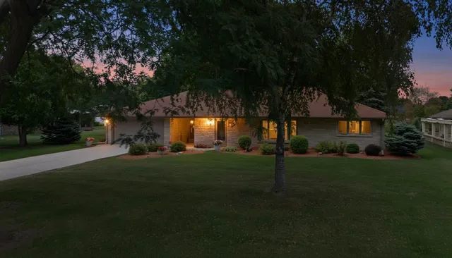 $6,000 | 3121 North 105th Street, Wauwatosa, WI 53222