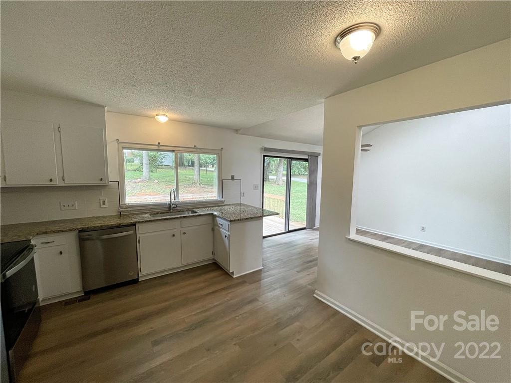 8115 Barncliff Road Charlotte, NC 28227 - Photo 14 of 30 Gallery Image 14