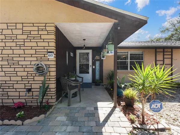 $280,000 | 613 South Willow Avenue, Avon Park, FL 33825