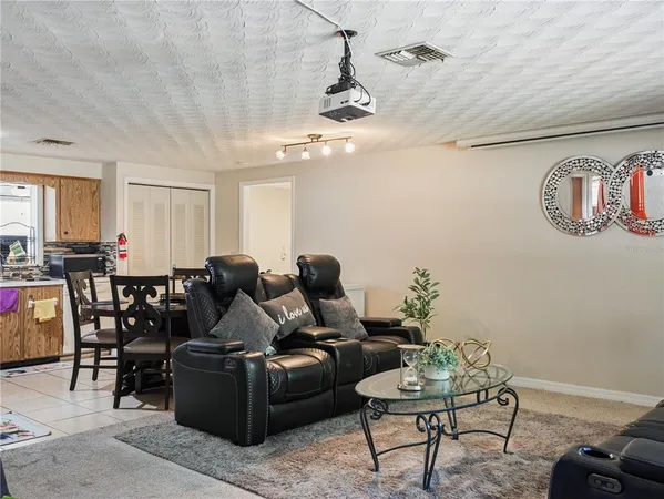 $280,000 | 613 South Willow Avenue, Avon Park, FL 33825