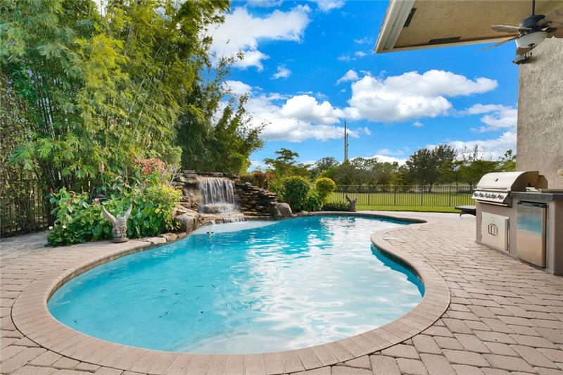 9160 Equus Circle Boynton Beach, FL 33472 - Photo 23 of 32