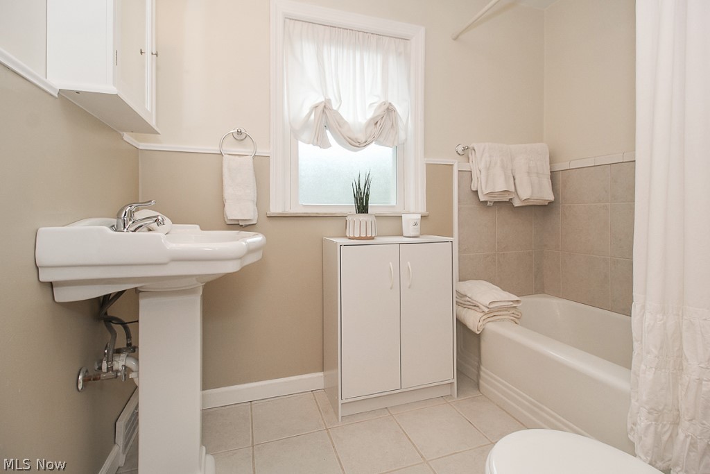 4178 Bushnell Road University Heights, OH 44118 - Photo 13 of 30