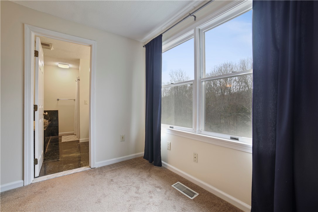 5390 Post Road, Unit 2 East Greenwich, RI 02818 - Photo 11 of 24