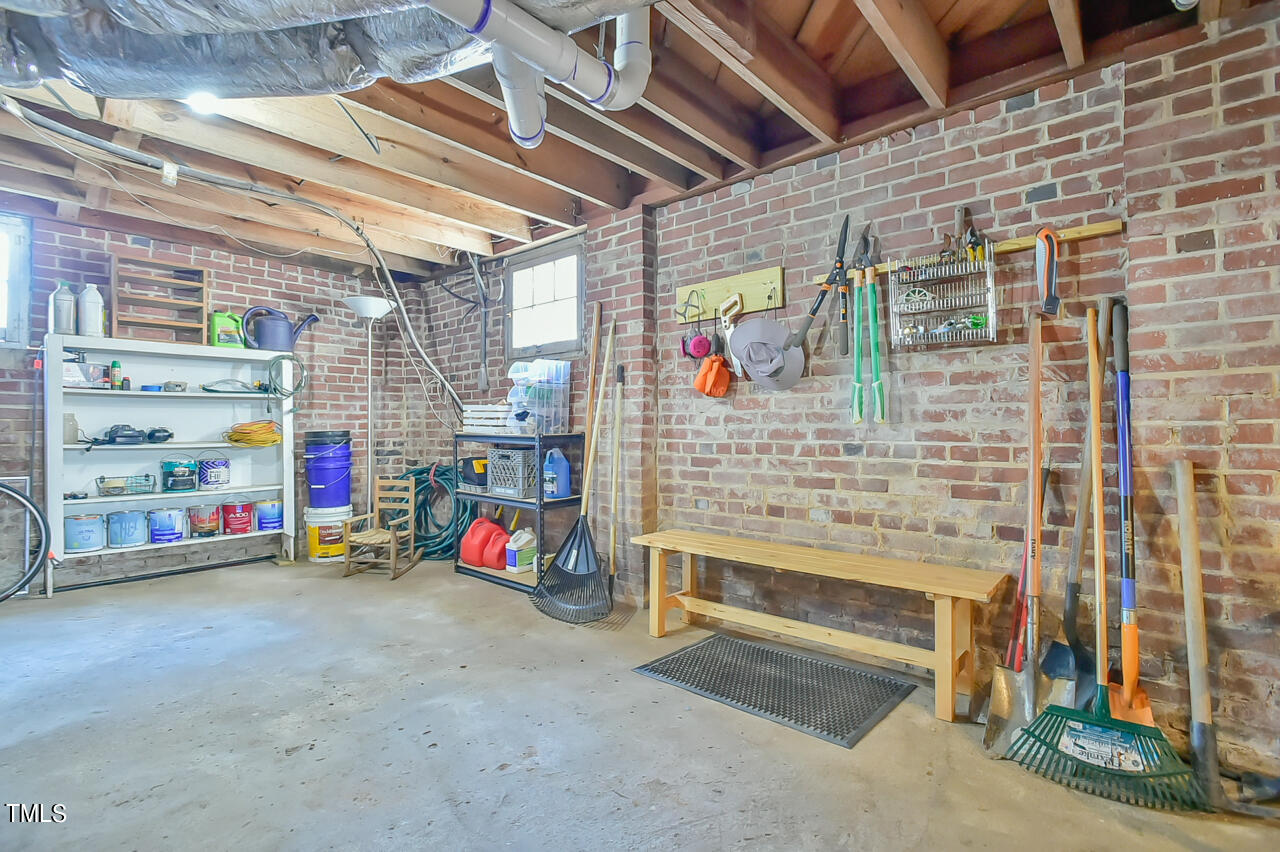 2411 Farthing Street Durham, NC 27704 - Photo 40 of 47