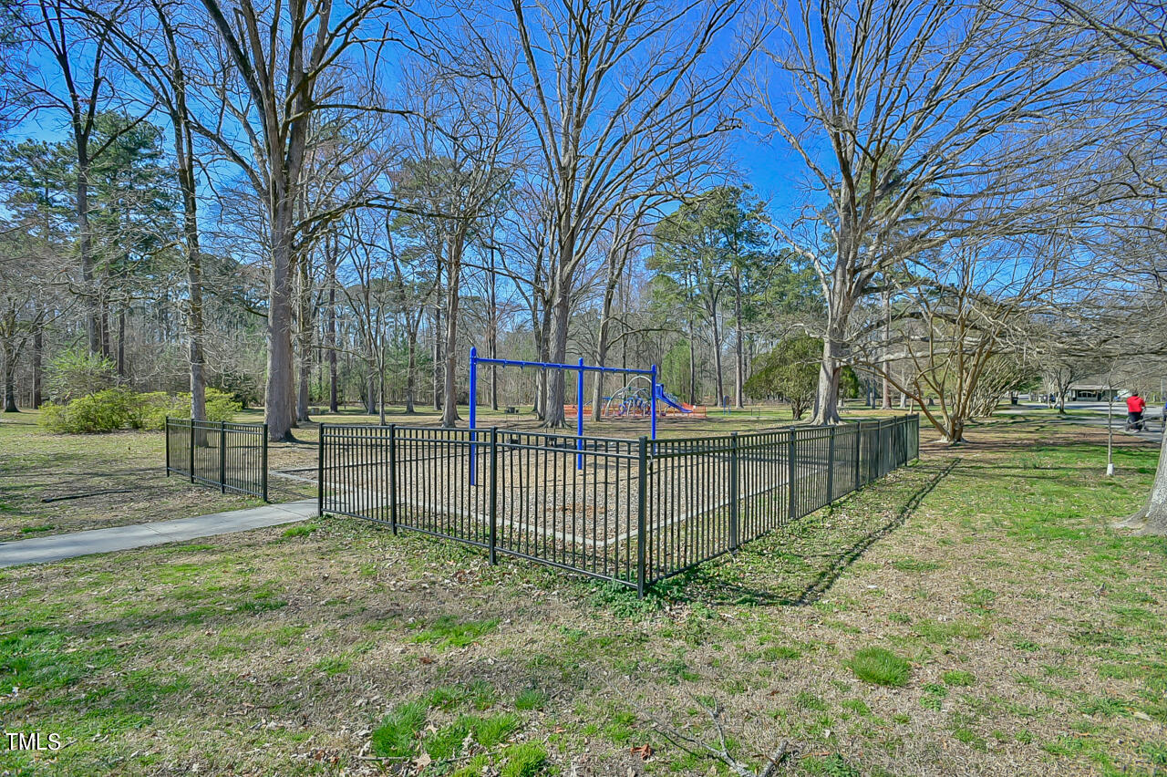 2411 Farthing Street Durham, NC 27704 - Photo 43 of 47 _DSC7396