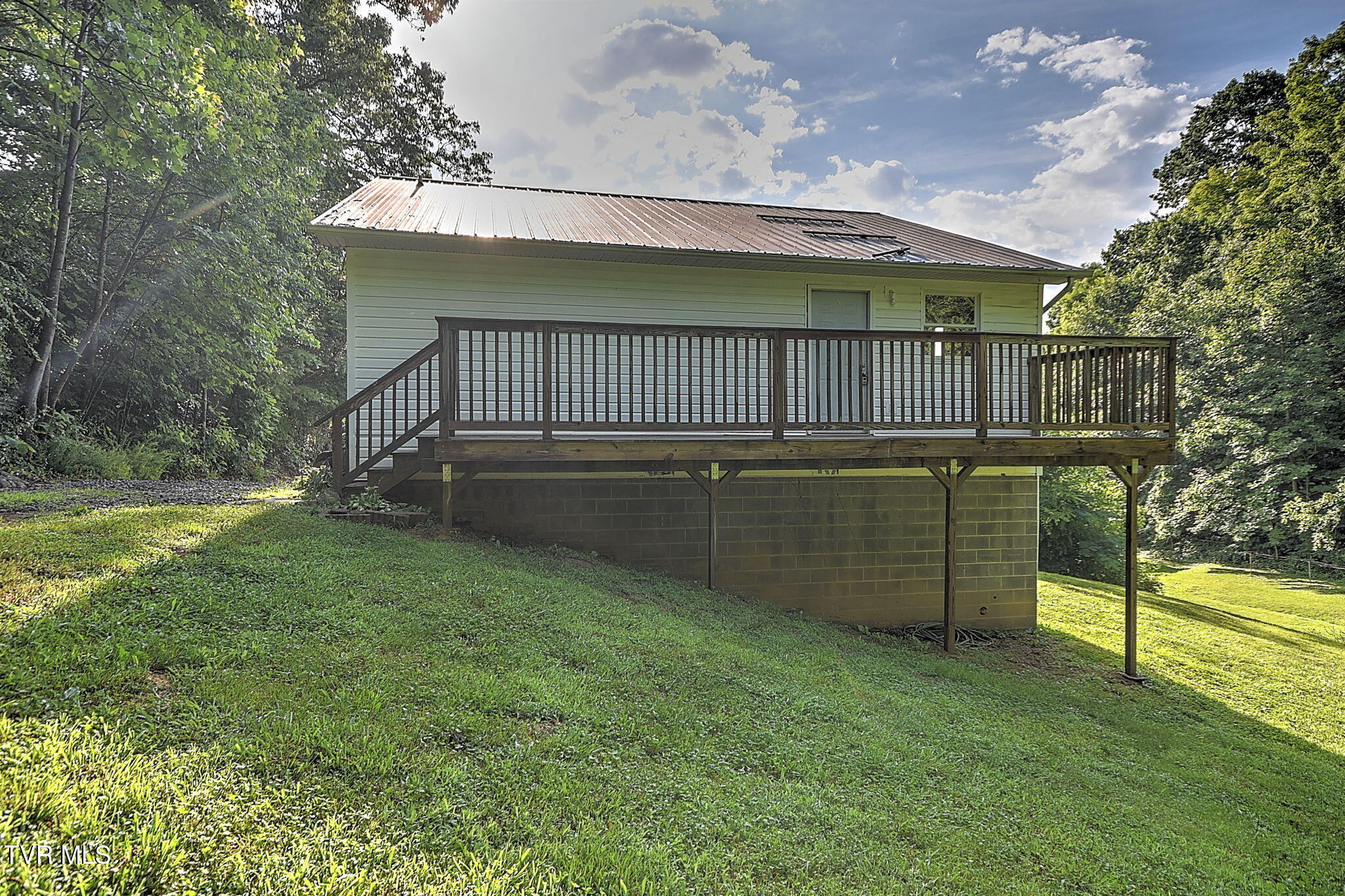 655 Wadlow Gap Road Kingsport, TN 37660 - Photo 37 of 66 28-web-or-mls-649 Wadalow Gap DP-29