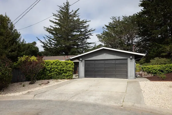 $1,699,000 | 25950 Vía Margarita, Carmel, CA 93923