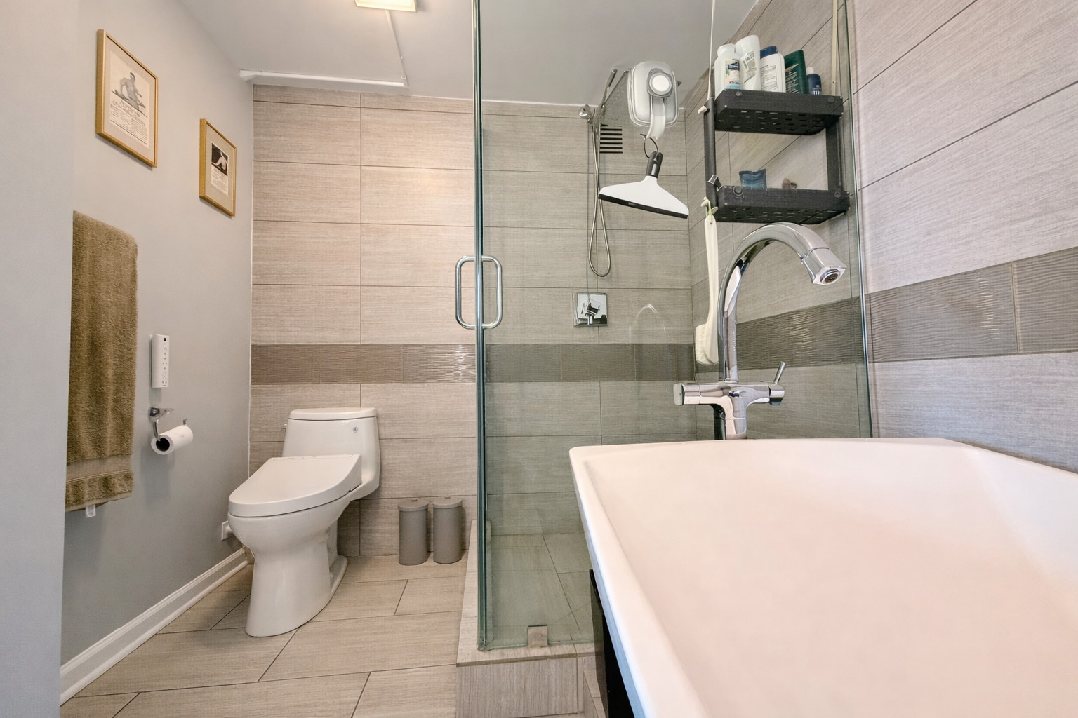 655 West Irving Park Road, Unit 2301 Chicago, IL 60613 - Photo 24 of 48