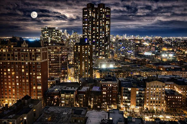 $335,000 | 655 West Irving Park Road, Unit 2301, Chicago, IL 60613