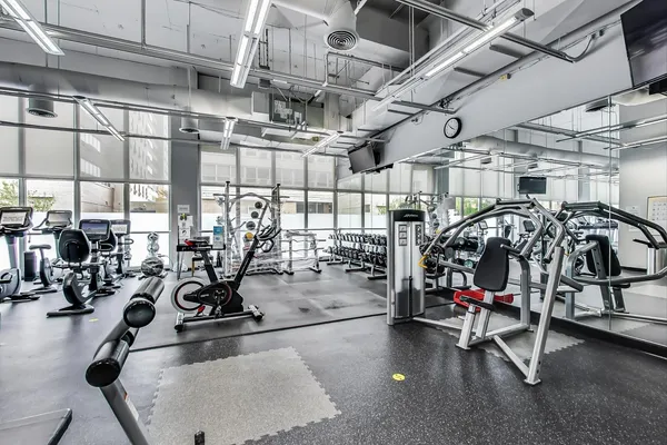$335,000 | 655 West Irving Park Road, Unit 2301, Chicago, IL 60613