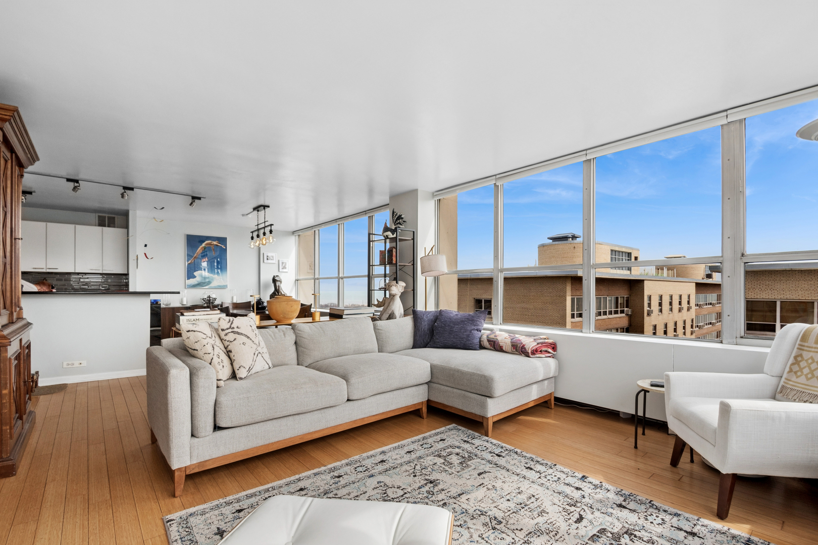 655 West Irving Park Road, Unit 2301 Chicago, IL 60613 - Photo 4 of 48