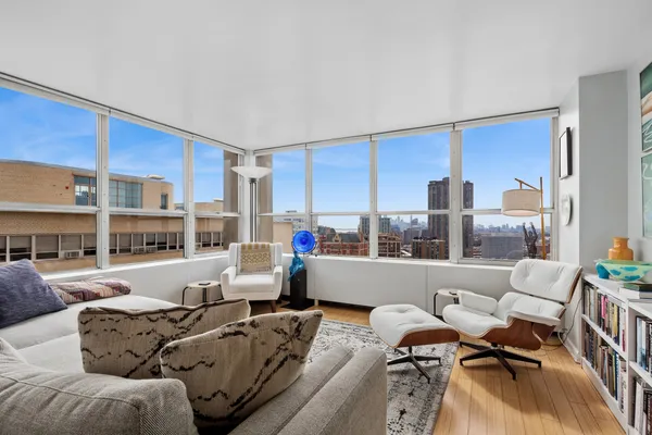 $335,000 | 655 West Irving Park Road, Unit 2301, Chicago, IL 60613