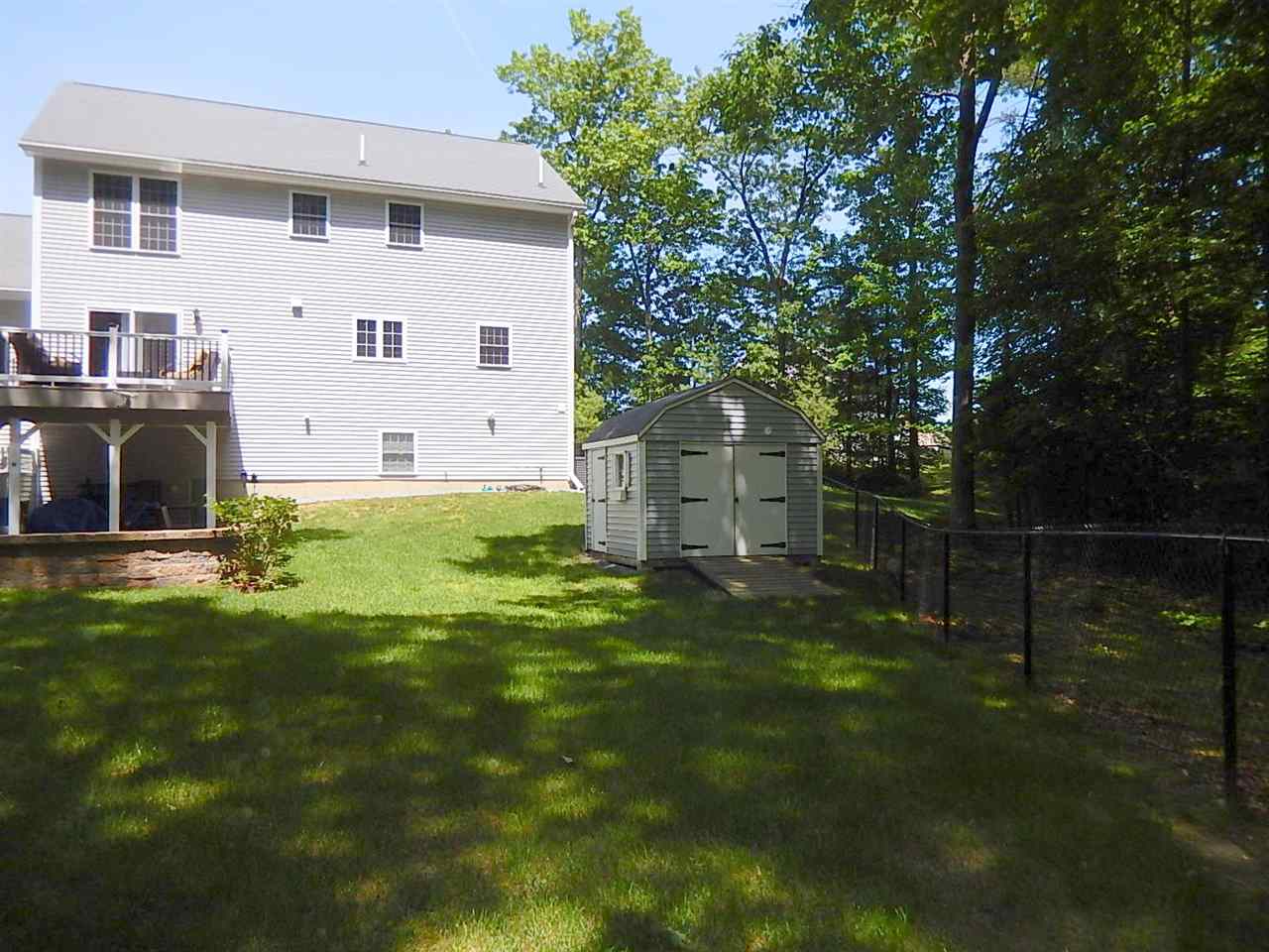 227 South Ridge Drive Manchester, NH 03109 - Photo 38 of 40