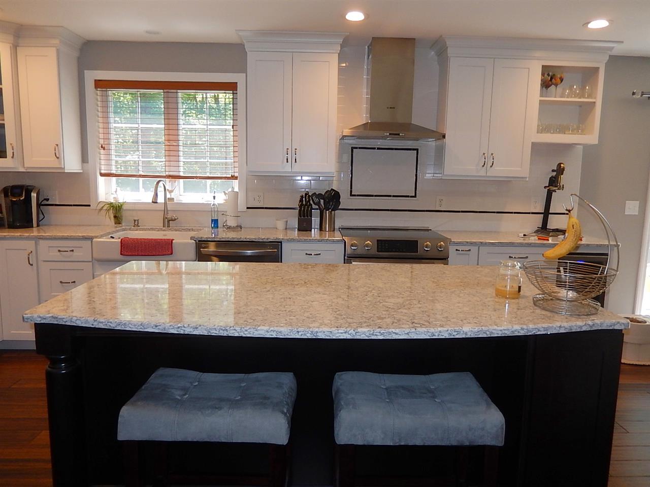 227 South Ridge Drive Manchester, NH 03109 - Photo 6 of 40