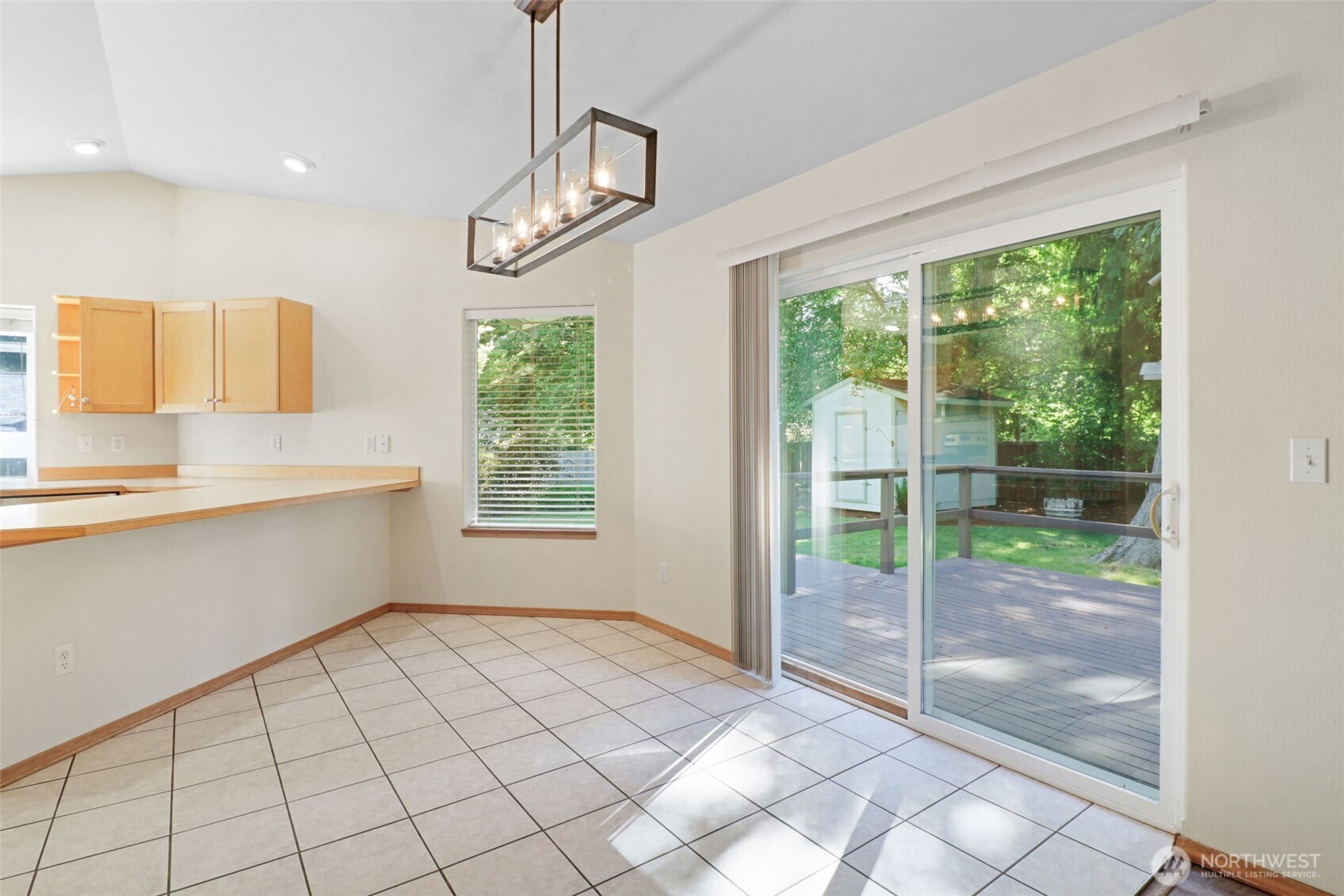 15626 Lindsay Road Southeast Yelm, WA 98597 - Photo 9 of 39