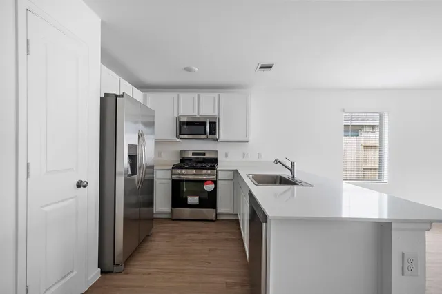 $2,000 | 27142 Breakaway Lane, Katy, TX 77493