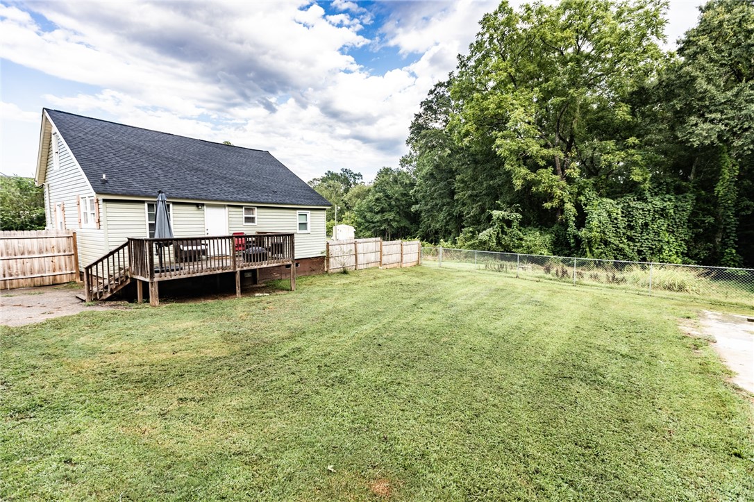 16 Guy Street Pelzer, SC 29669 - Photo 3 of 17