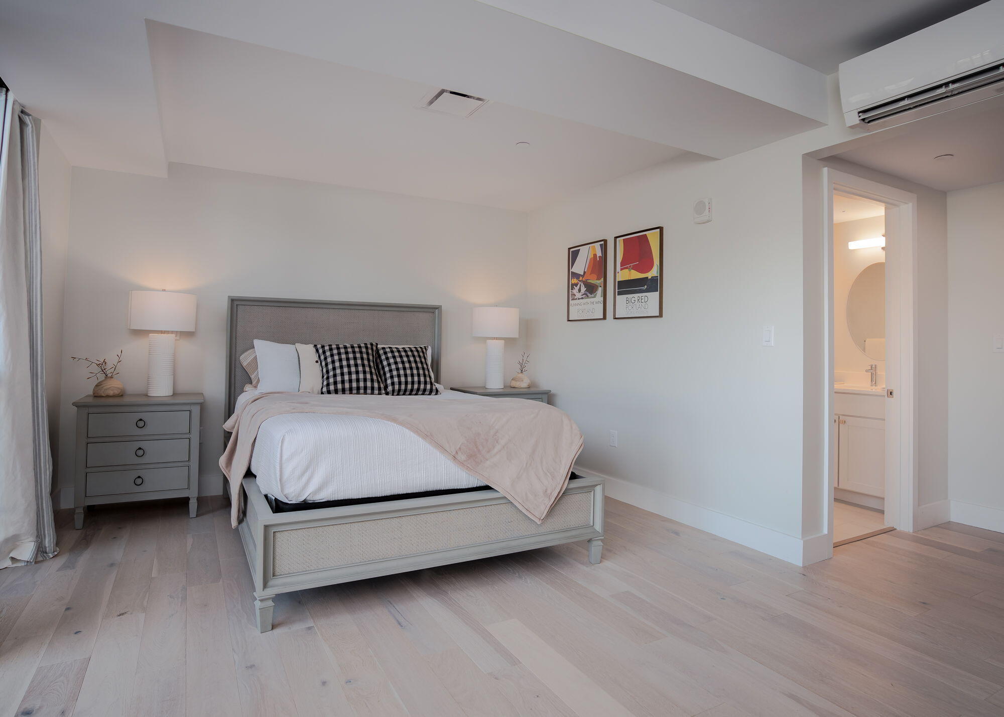 387 Commercial Street, Unit 710 Portland, ME 04101 - Photo 44 of 45 Reservable Guest Suite