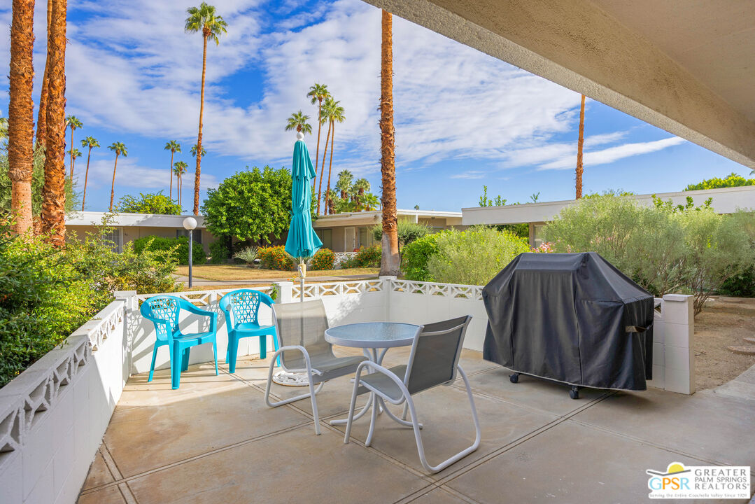 2033 Ramon Road, Unit 5A Palm Springs, CA 92264 - Photo 12 of 31 Gallery Image 12